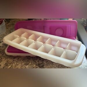 ❄️ Vintage 90s Tupperware Ice Cube Trays (Set of 2) – Cool Like the ’90s ❄️